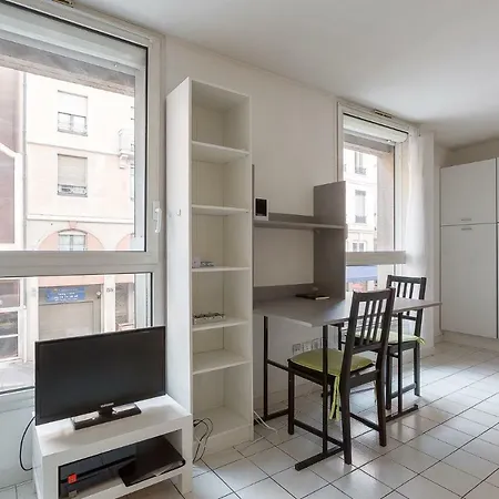 Functional Studio Of 26m² Near University 2 아파트 리옹