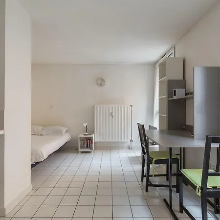 Functional Studio Of 26m² Near University 2 * 리옹